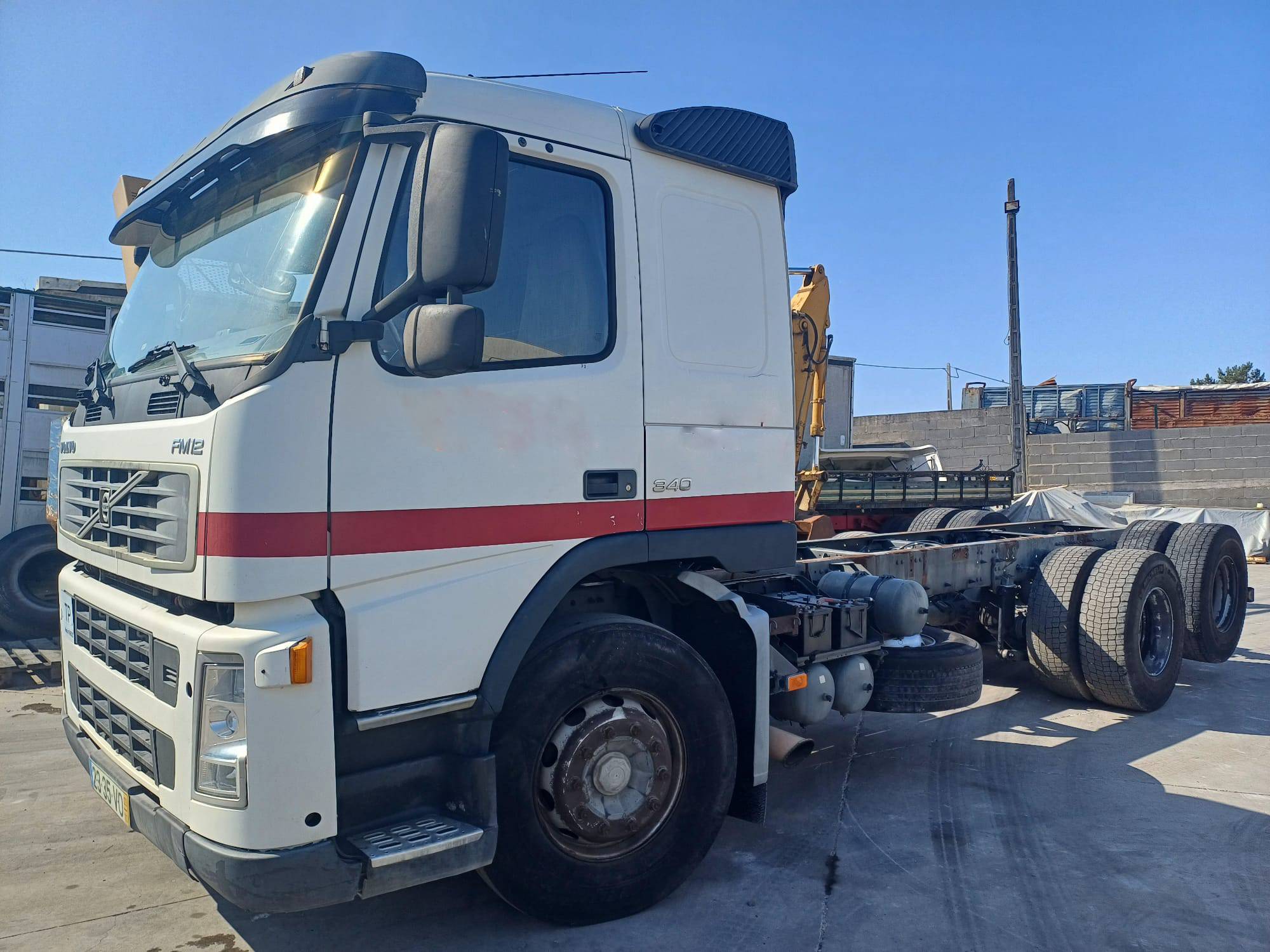 Volvo FM-12 340 - Ano 2003